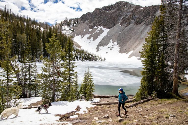 discover expert tips and essential factors for choosing the right trail accommodation to enhance your outdoor adventure experience.