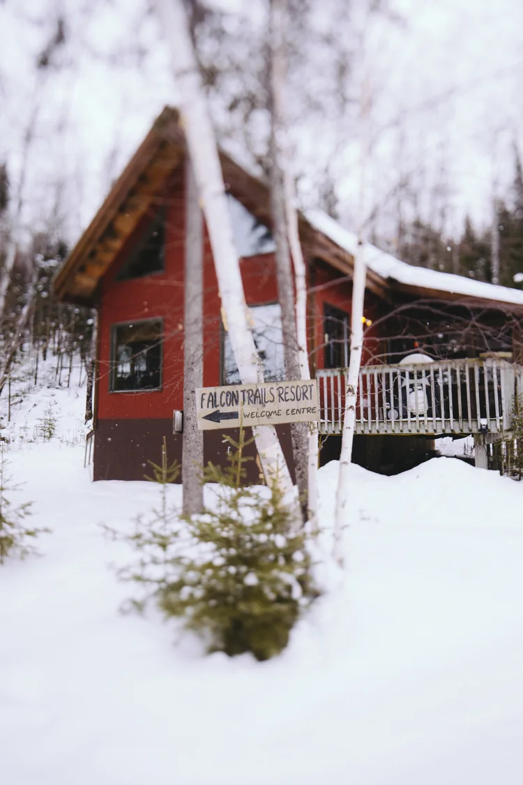 discover the ultimate guide to trail cabins and mountain lodges, featuring top destinations, amenities, and tips for your next outdoor adventure.